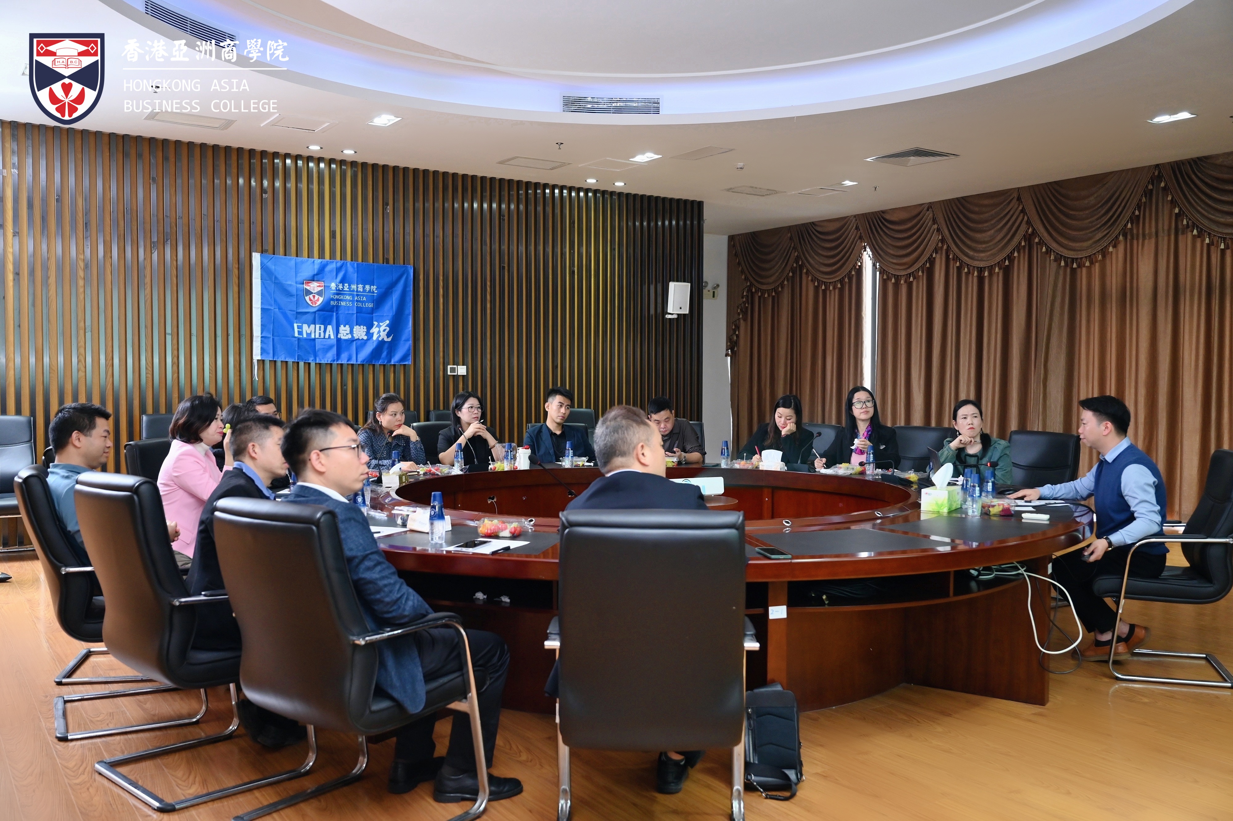 “总裁说”私享会